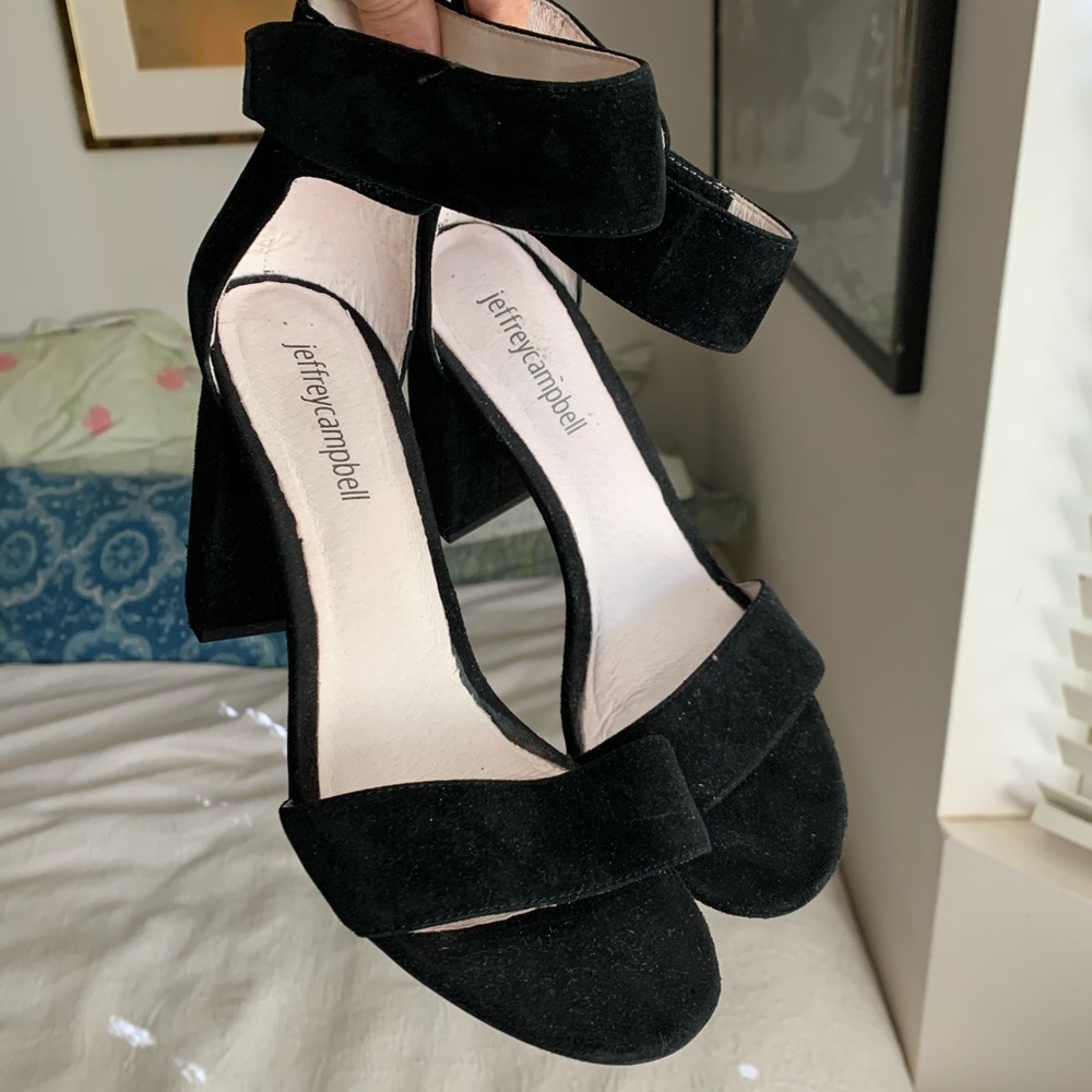 Jeffrey Campbell Lindsay Heel